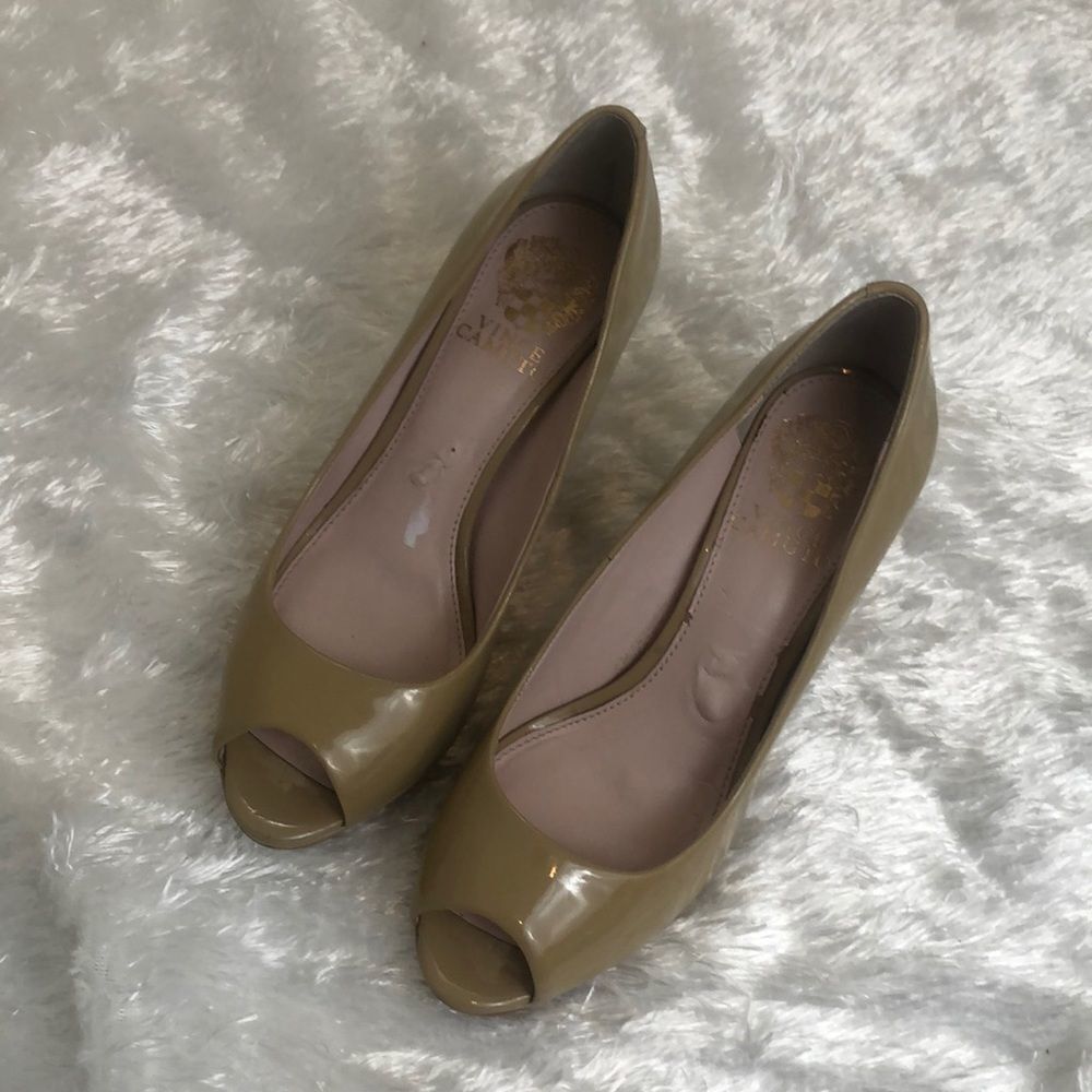 Vince camuto Peep Toe Heels size 6.5